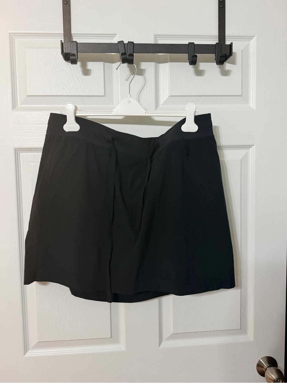 Athleta Black Chelsea Cargo Skort women’s size 18